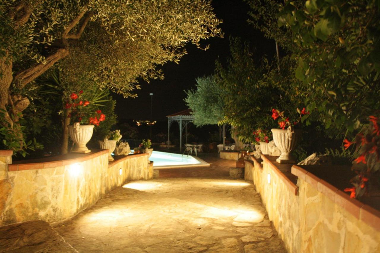 L'Eremo Apartment Alberobello Exterior photo